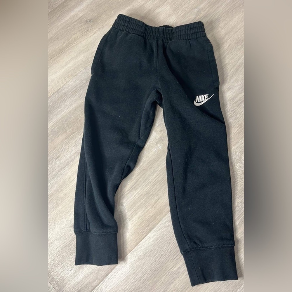 NIKE 5t Black joggers